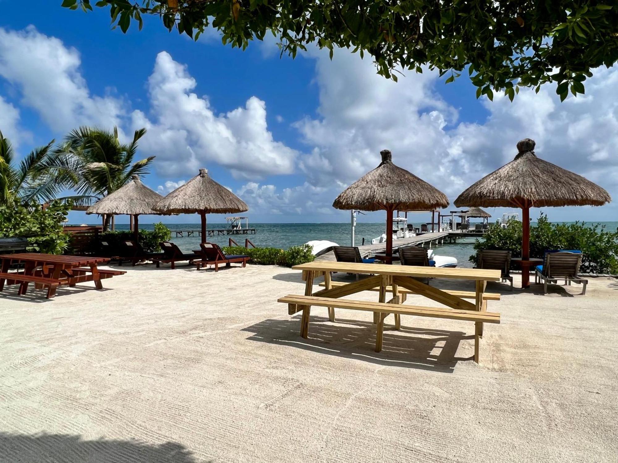 Sandy'S Secret Caye Caulker Bagian luar foto